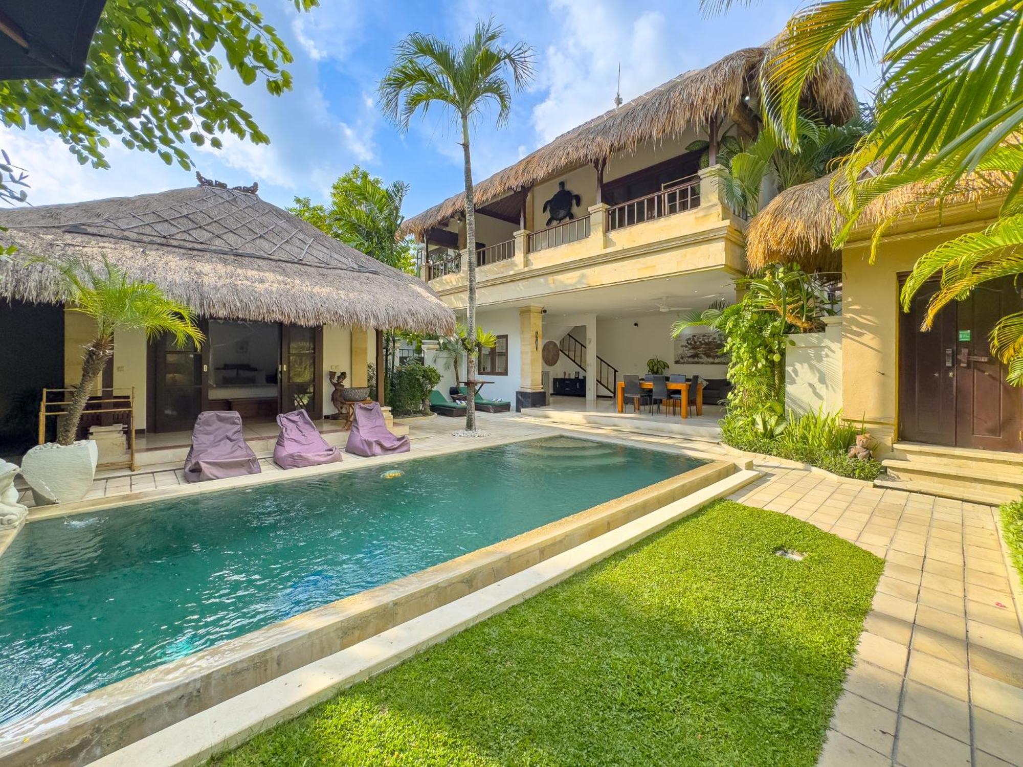 Villa Bugis Kayu Aya Seminyak Phòng bức ảnh