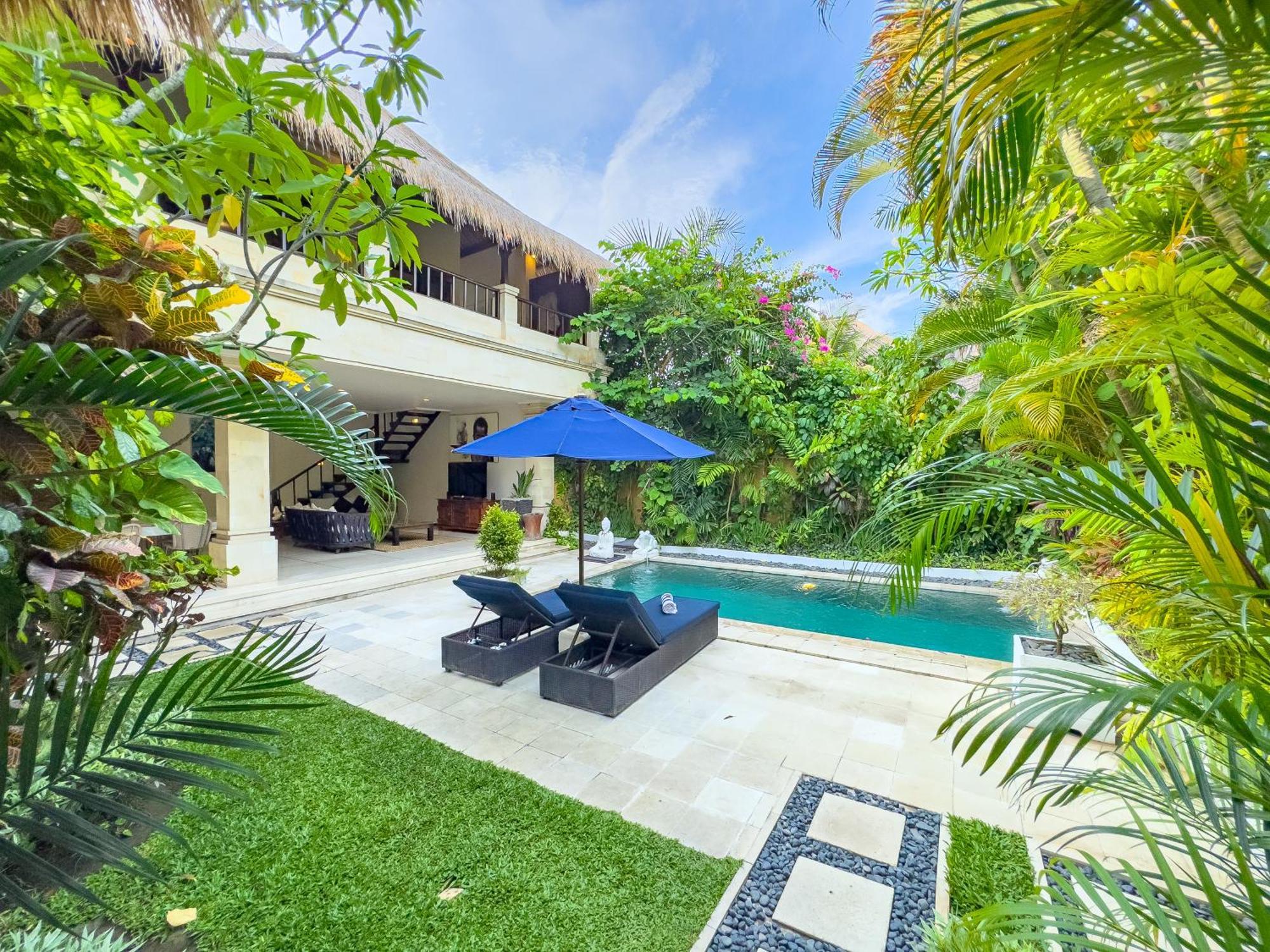 Villa Bugis Kayu Aya Seminyak Phòng bức ảnh