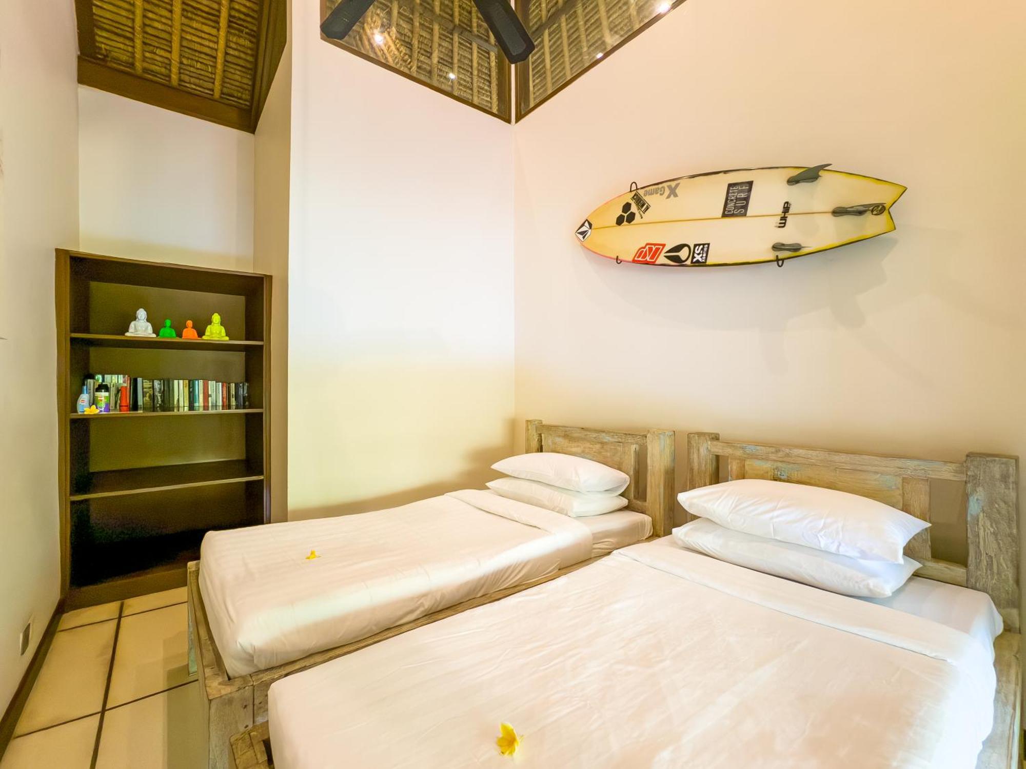 Villa Bugis Kayu Aya Seminyak Phòng bức ảnh