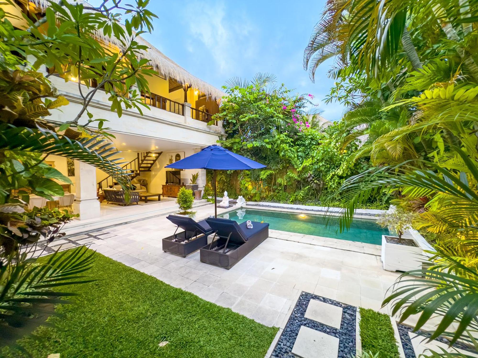 Villa Bugis Kayu Aya Seminyak Phòng bức ảnh