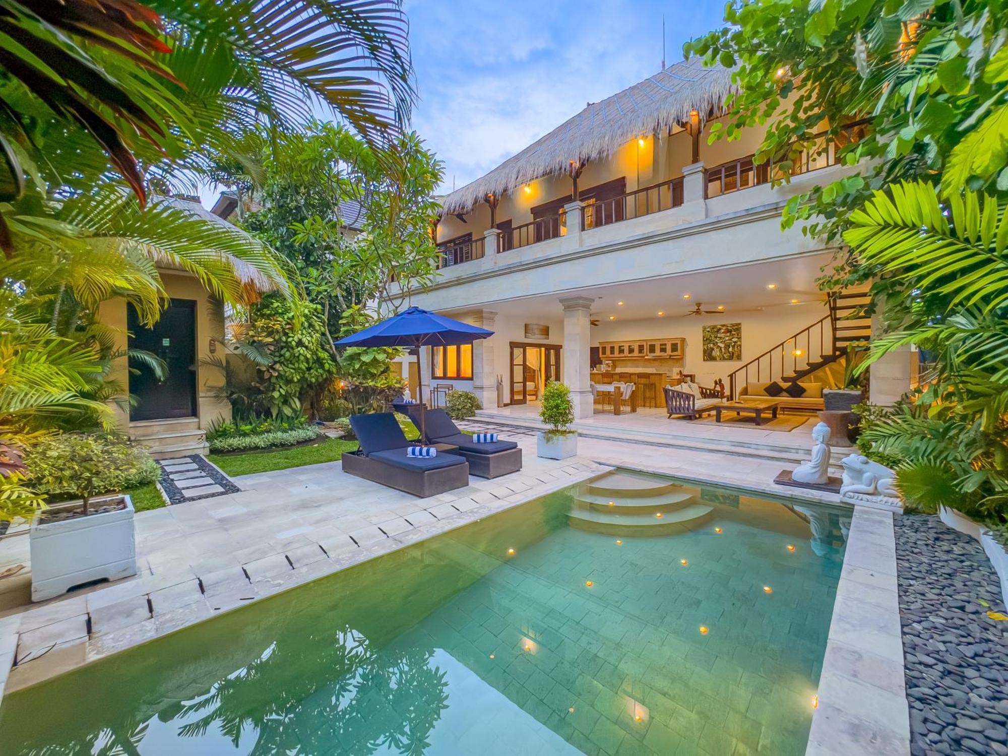 Villa Bugis Kayu Aya Seminyak Phòng bức ảnh
