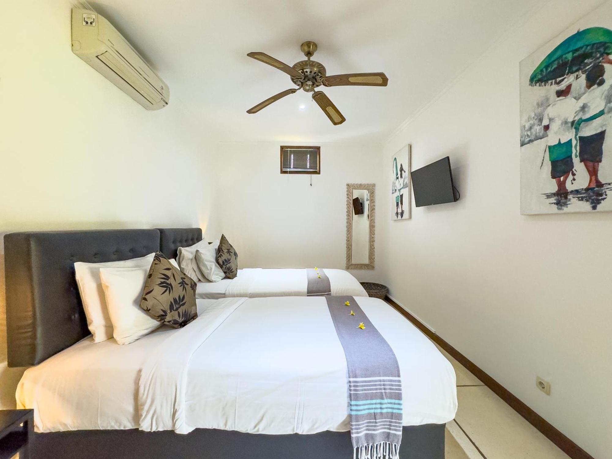 Villa Bugis Kayu Aya Seminyak Phòng bức ảnh