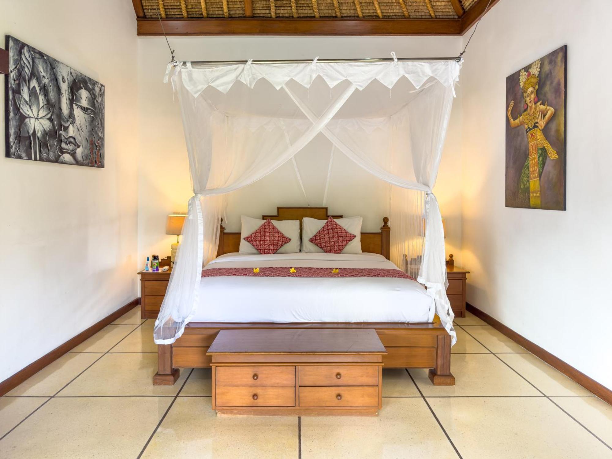 Villa Bugis Kayu Aya Seminyak Phòng bức ảnh