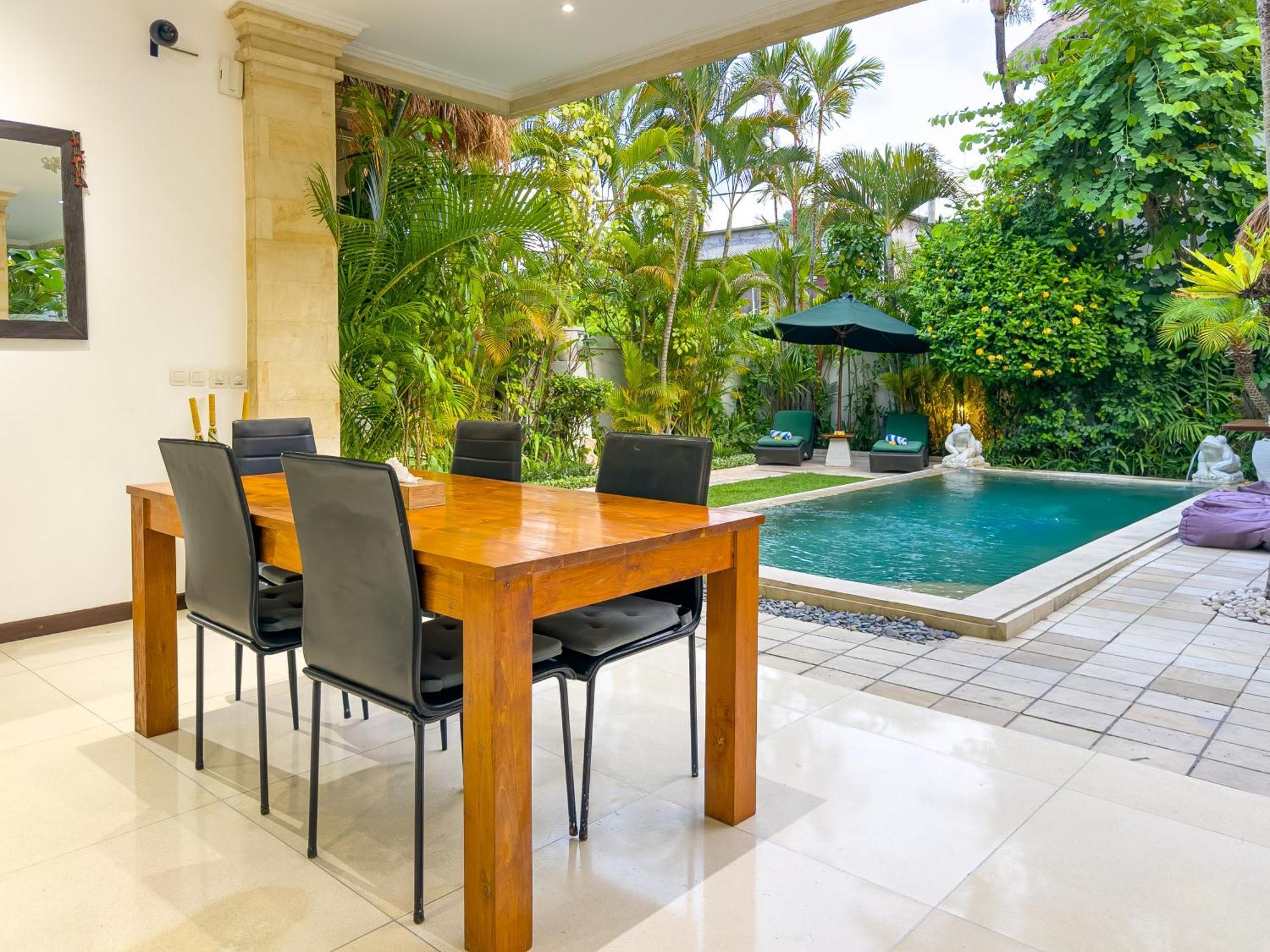Villa Bugis Kayu Aya Seminyak Phòng bức ảnh