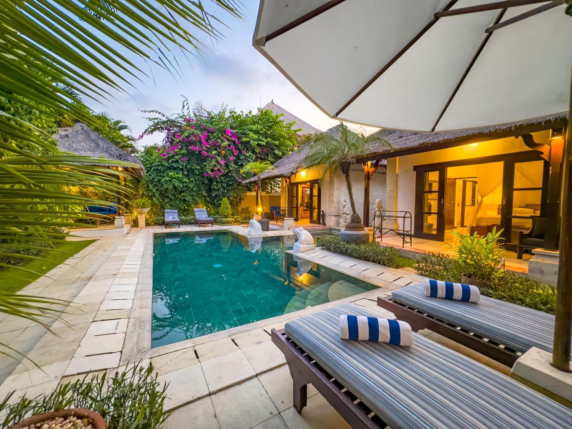 Villa Bugis Kayu Aya Seminyak Phòng bức ảnh