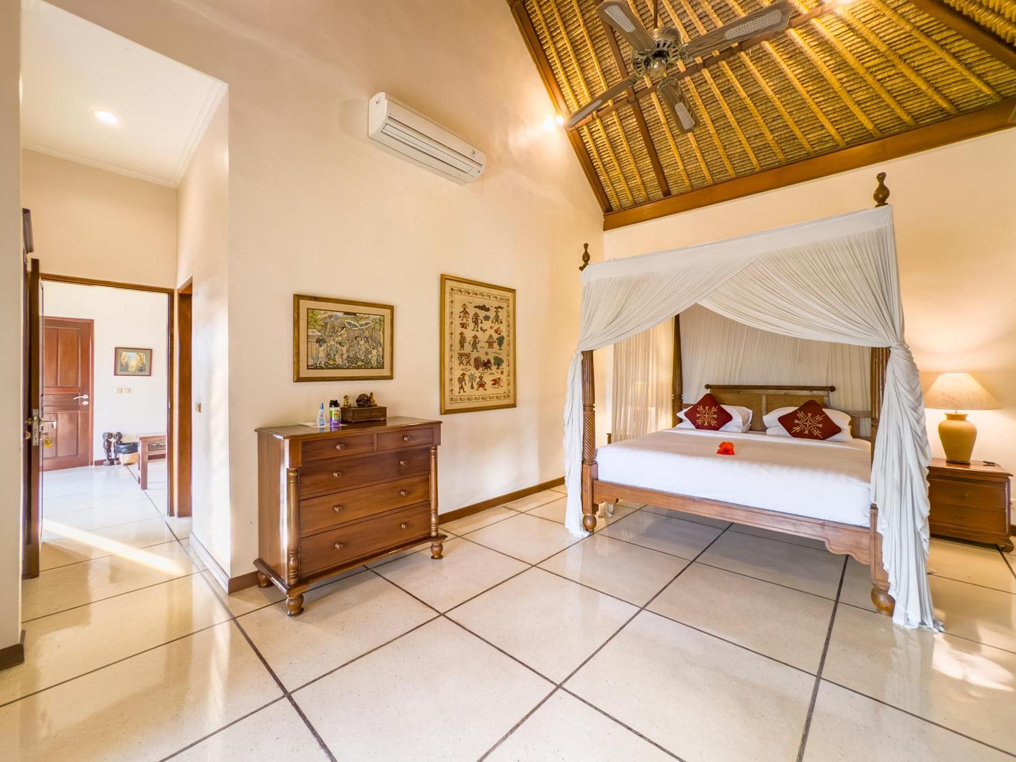 Villa Bugis Kayu Aya Seminyak Phòng bức ảnh